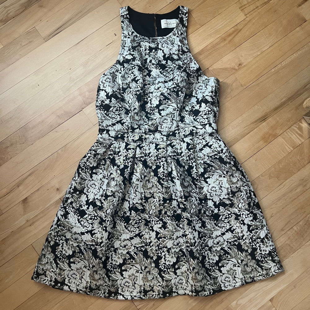 Abercrombie & Fitch Shimmer Floral Dress